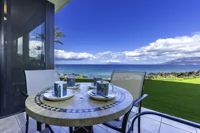 Image de Exceptional Ground Level Retreat: Kihei Surfside #102 – Stunning Pacific Views!