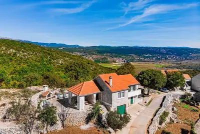Image de Maison de vacances Lokvicici pour 5 personnes avec 2 chambres Ă coucher - Maison de vacances