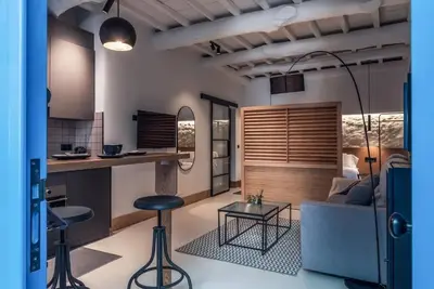 Image de Houmi Orzán - Apt. Rosalia de Castro