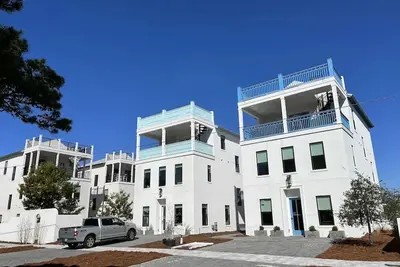 Image de 92 Walton Rose Lane - Grove at Inlet