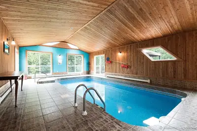 Image de La Tour Boisée: Grand Chalet en pleine nature