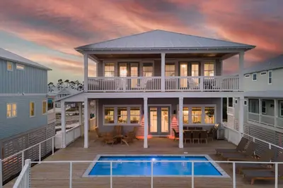 Image de Amalfi Oceanfront Beach House