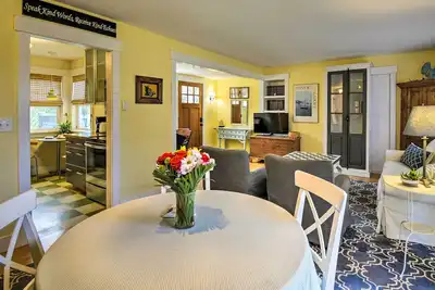Image de Bainbridge Island Abode < 1 Mi to Winslow!