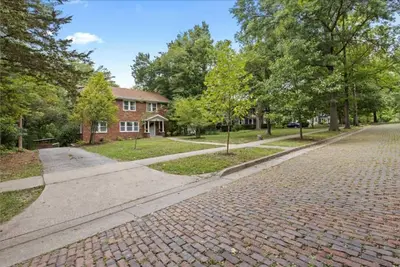 Image de Stunning Freshly Remodeled Historic Home - Downtown Columbia!