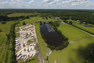 Image de Lake side - 2022 50amp Rv for Rent inside Crosslake Rv Park