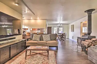 Image de Pet-Friendly La Center Home ~ 6 Mi to Casinos