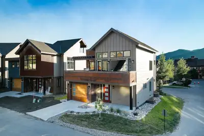 Image de Flat Tops Hideaway | Hot Tub | Air Conditioning | Pool | Private Gondola