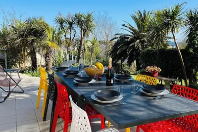 Image de Splendide Villa surplombant jardin Exotique, Plages à 200m