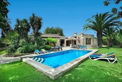 Image de Stone-Built Countryside Villa, A/C, Private Pool - Great Location 10 mins from 3 Resorts & Beaches!