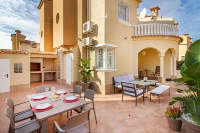 Image de Belle maison de 2 chambres à Orihuela