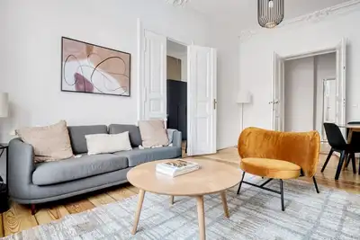 Image de Modern Charlottenburg 2br nr Lietzensee, by Blueground
