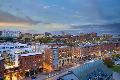 Image de 2 Family Ready Rooms | Pet-Friendly Stay, Walking Distance to Museum of Art