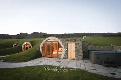 Image de Badgers View - a hobbit hut that sleeps 6 guests in 3 bedrooms