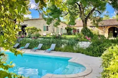 Image de Charmant cottage 1 chambre - piscine, vue spectaculaire et WiFi à haut débit!