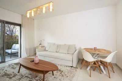 Image de -New Flat Haneviim Street-