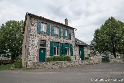 Image de 63g63980 - Courgoul - Gîte