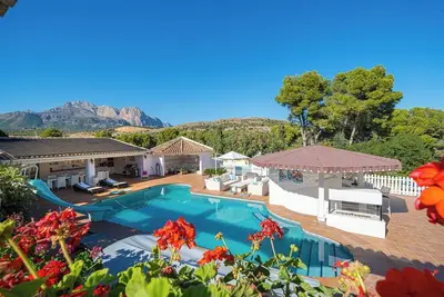 Image de Belmonte Lux Family Villa avec vue sur la mer, piscine, terrasse et Wi-Fi