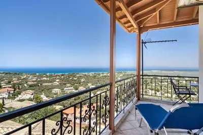 Image de Appartement \"Lefkothea 4\" avec vue sur la mer, balcon et Wi-Fi.