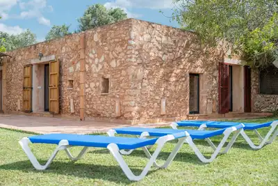 Maison de campagne 'Andres' avec vue sur les montagnes, Wi-Fi et climatisation