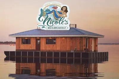 Image de Nicole’s Clean Cozy HouseBoat