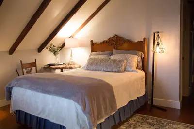 Image de Guest House on Picturesque Farm near Shady Maple Smorgasbord