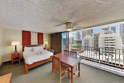 Peaceful Pacific Monarch Studio | Rooftop Pool