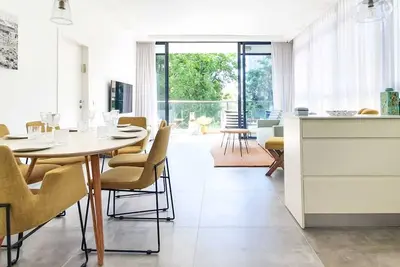 Image de Rupin Ruby - Deux Chambres Appartement, Couchages 4