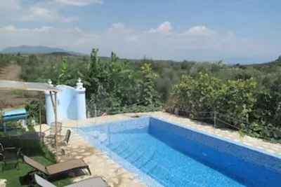 Image de Villa with pool in Falanthi