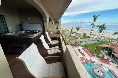 Image de Coral Baja Beachfront Resort - Oceanfront Penthouse! 3 Bed, 3 Bath