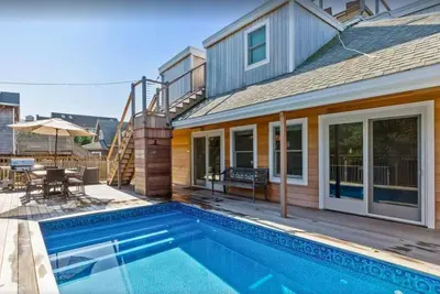 Image de 4 Houses from Ocean- Heated Pool Rooftop deck