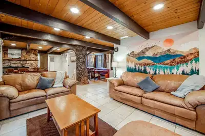 Image de Centrally located & Family Friendly Wonder Lodge 3bd/3bth sleeps 10