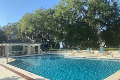 Image de Private and quiet condo on North end of Ssi. 30 day minimum. \n