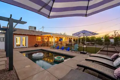 Image de Heated Pool + Walk to Old Town! New Renovation!