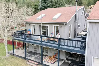 Image de Big Family\/Friends Mountains house\/ Hot Tub 24 hrs\/Near I-70\/River View\/Rafting.