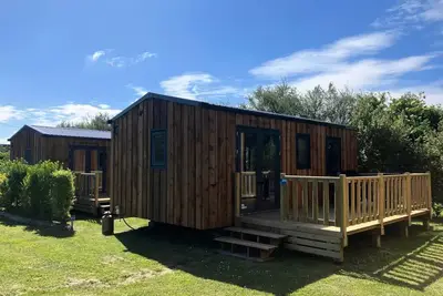 Image de Mobil home Cabane avec Salle de Bain - 2 chambres - 4 personnes