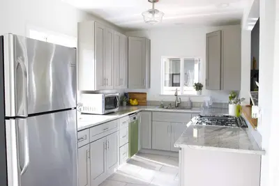 Image de Entire Home- Oak Park Oasis in Central Sacramento 1mi from midtown & Ucd Med Ctr