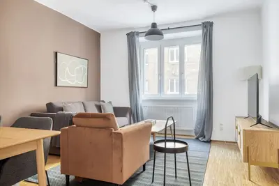 Image de Historic Margareten 2br w/ Elevator, nr Waldmüllerpark, by Blueground