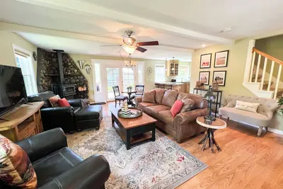 Image de The Guest Cottage at Rocky Ranch - 6 miles from Burney Falls