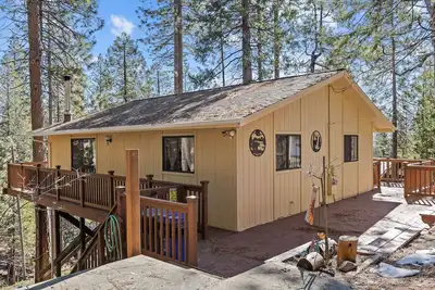 Image de Cozy mountain cabin w/deck, Washer Dryer, gas grill, dog-friendly