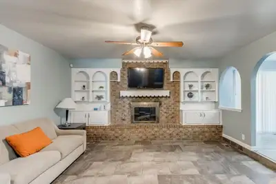 Image de Okc - Nw 91st  · Private Home | Quiet Neighborhood | Pet-Friendly