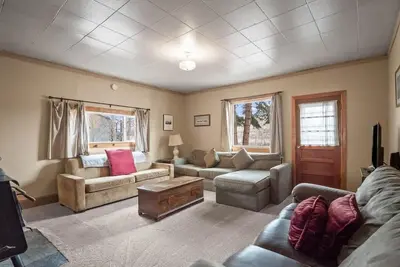 Image de 4br Bungalow - Spacious Backyard & Pet Friendly