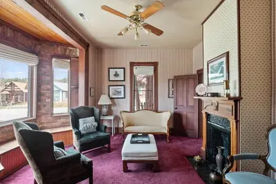 Image de Historic 3br w/ Loft:Mountain View & Near Town