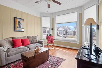 Image de Charming 2br - Mountain Views, Walk to Main St