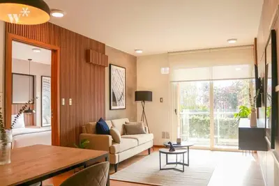w* | Upscale 2br with Balcony in Barranco