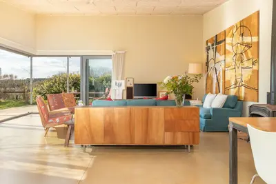 Image de Maison de vacances \"La Casita Del Bosque\" avec terrasse privée, jardin privé et Wi-Fi.
