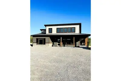 Image de Secluded Crawford Cabin on Vineyard with Hot Tub