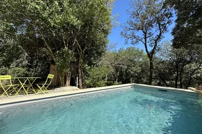 Image de Agréable maison au calme, piscine, climatisation, Wifi, max 12 pers