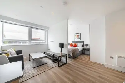 Image de Modern and Bright Studio in Central East Grinstead