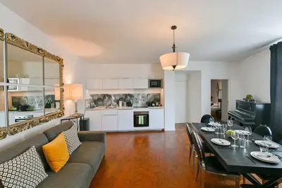 Image de Huge and bright 4bd for 10 guests Sacre-Coeur