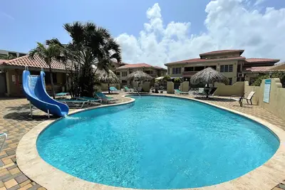 Image de Palm Beach Condo, Newly Renovated, Walk to Beach and Hotels